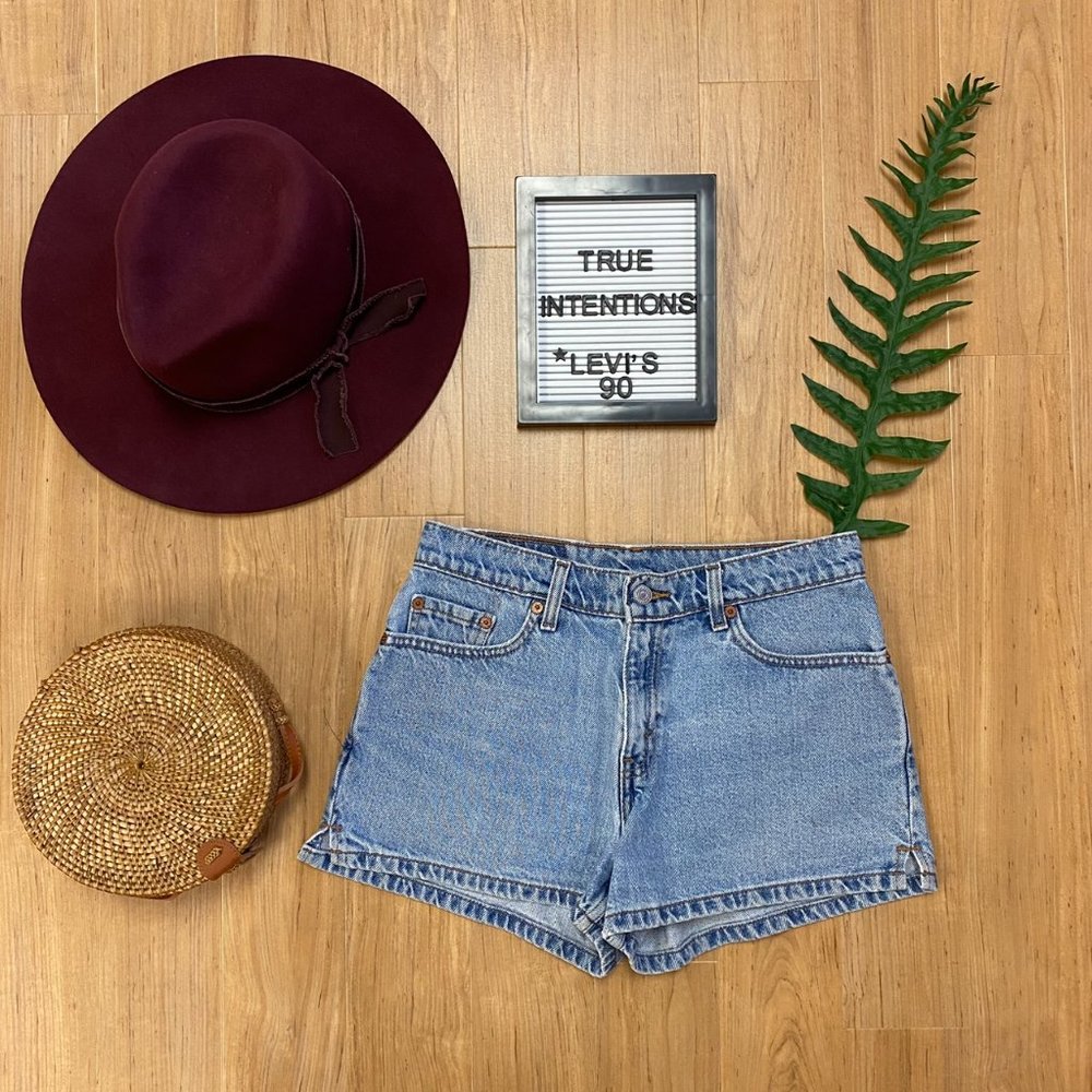 Vintage Levi’s 647 Denim Shorts